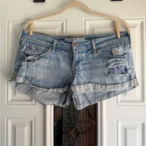 Vintage, y2k, low rise Hollister Light Wash Distressed Denim Shorts - Light Blue